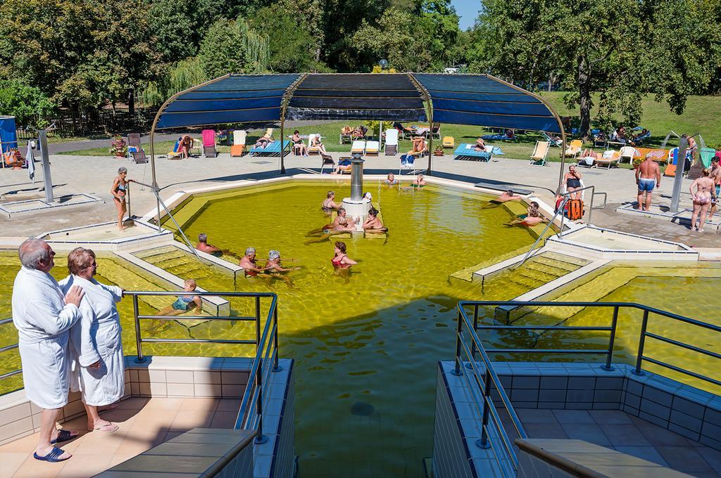 Aquaticum Debrecen Termal & Wellness Hotel Екстериор снимка